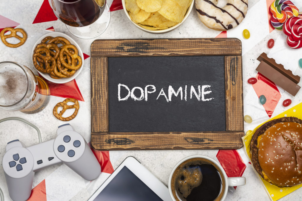 El rol de la dopamina en el marketing gastronómico.